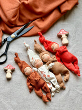 Load image into Gallery viewer, PDF Dollmaking Tutorial with Pattern - Micro Knot Friend