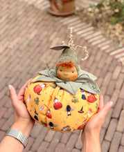 Load image into Gallery viewer, Miss Pumpkin