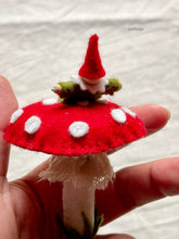 Load image into Gallery viewer, Pencil Toadstool Companion Making Kit