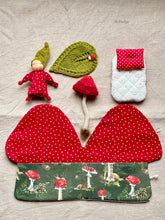 Load image into Gallery viewer, Toadstool House