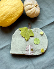 Load image into Gallery viewer, Pumpkin House Making Kit