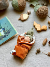 Load image into Gallery viewer, Tiny Gnome in Foldable Blanket