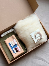 Load image into Gallery viewer, Magnetic Single Knot Friend Dollmaking Kit