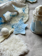 Load image into Gallery viewer, Polar Sweet Dreams