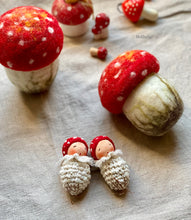 Load image into Gallery viewer, Toadstool Baby