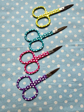 Load image into Gallery viewer, Embroidery Scissors - Polka Dot
