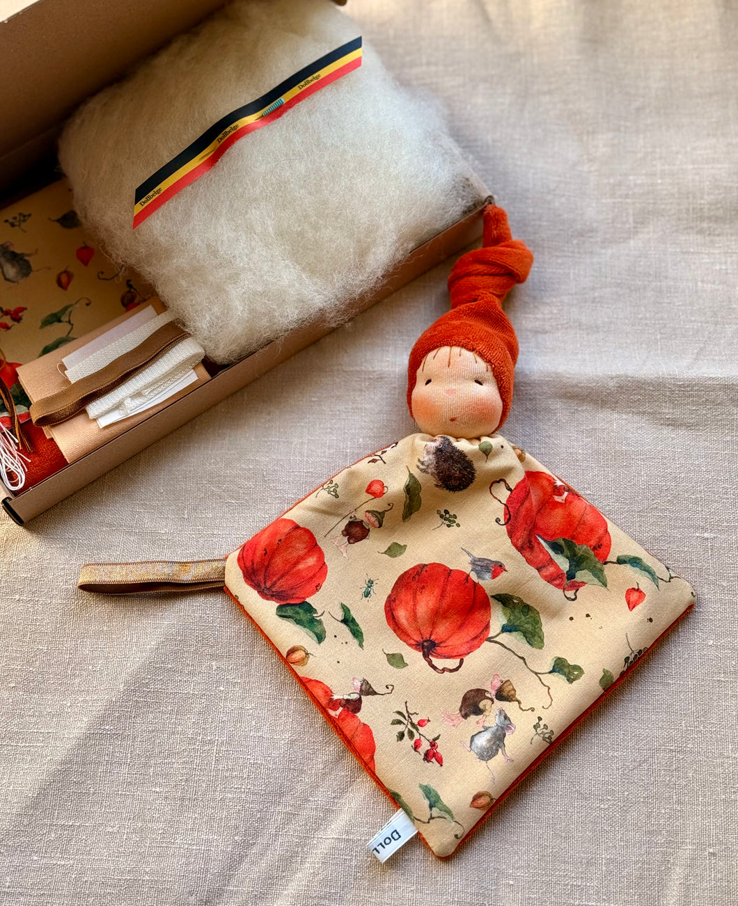 Foldable Blanket Doll with exclusive Dollbelge fabric