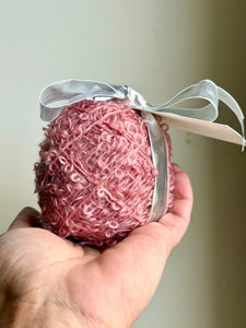 Doll hair of finest bouclé