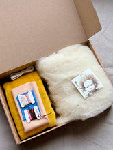 Load image into Gallery viewer, Magnetic Single Knot Friend Dollmaking Kit
