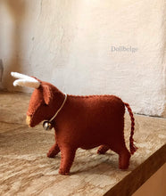 Load image into Gallery viewer, PDF Pattern - Torro, the strong bull from felt - 12 cm
