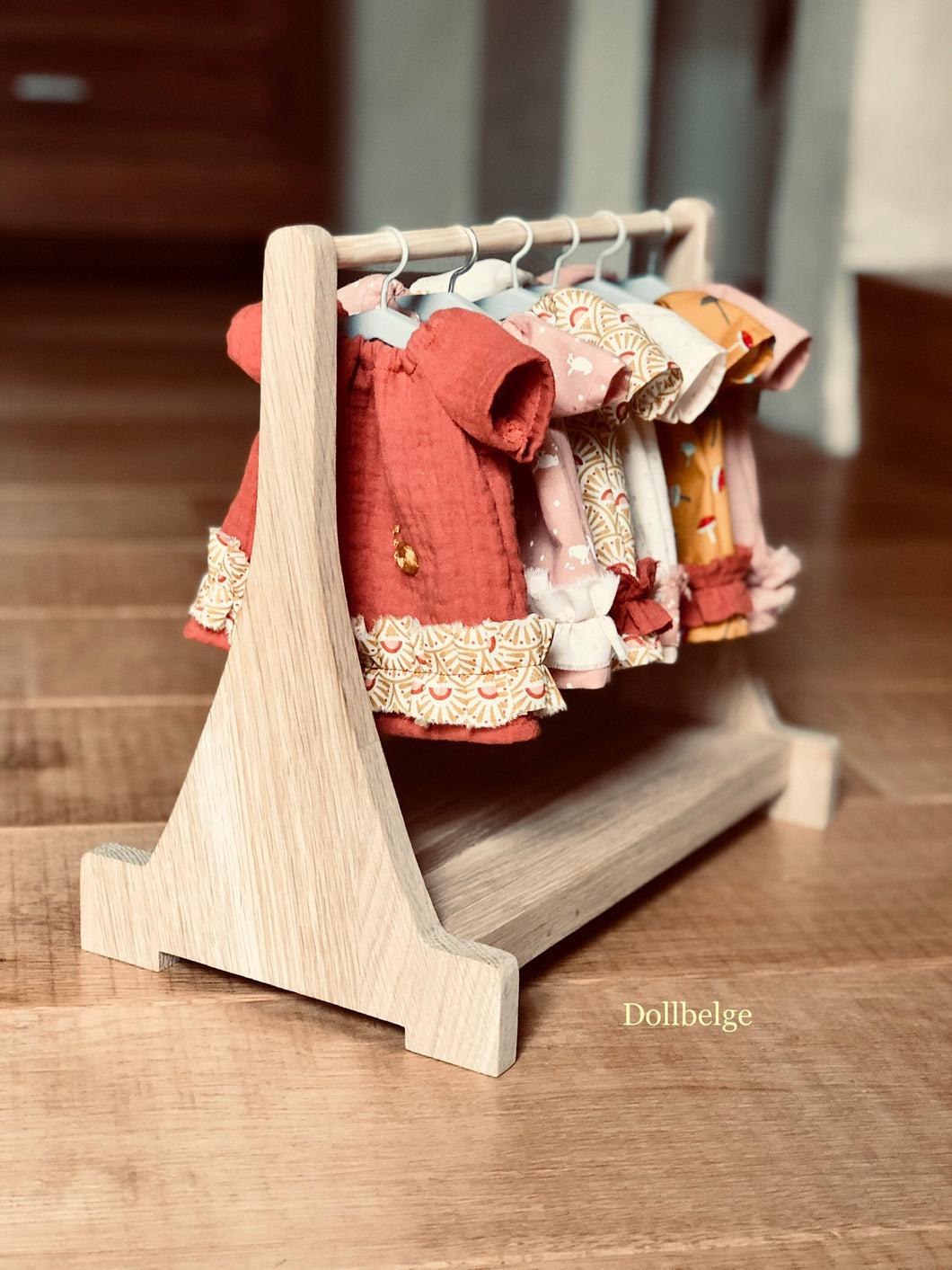 Clothes rack for doll clothes