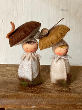 Load image into Gallery viewer, Mushroom Children - 12 cm
