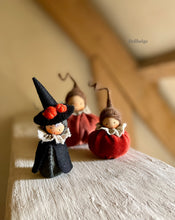 Load image into Gallery viewer, Tiny Witch Fairy - 8 cm
